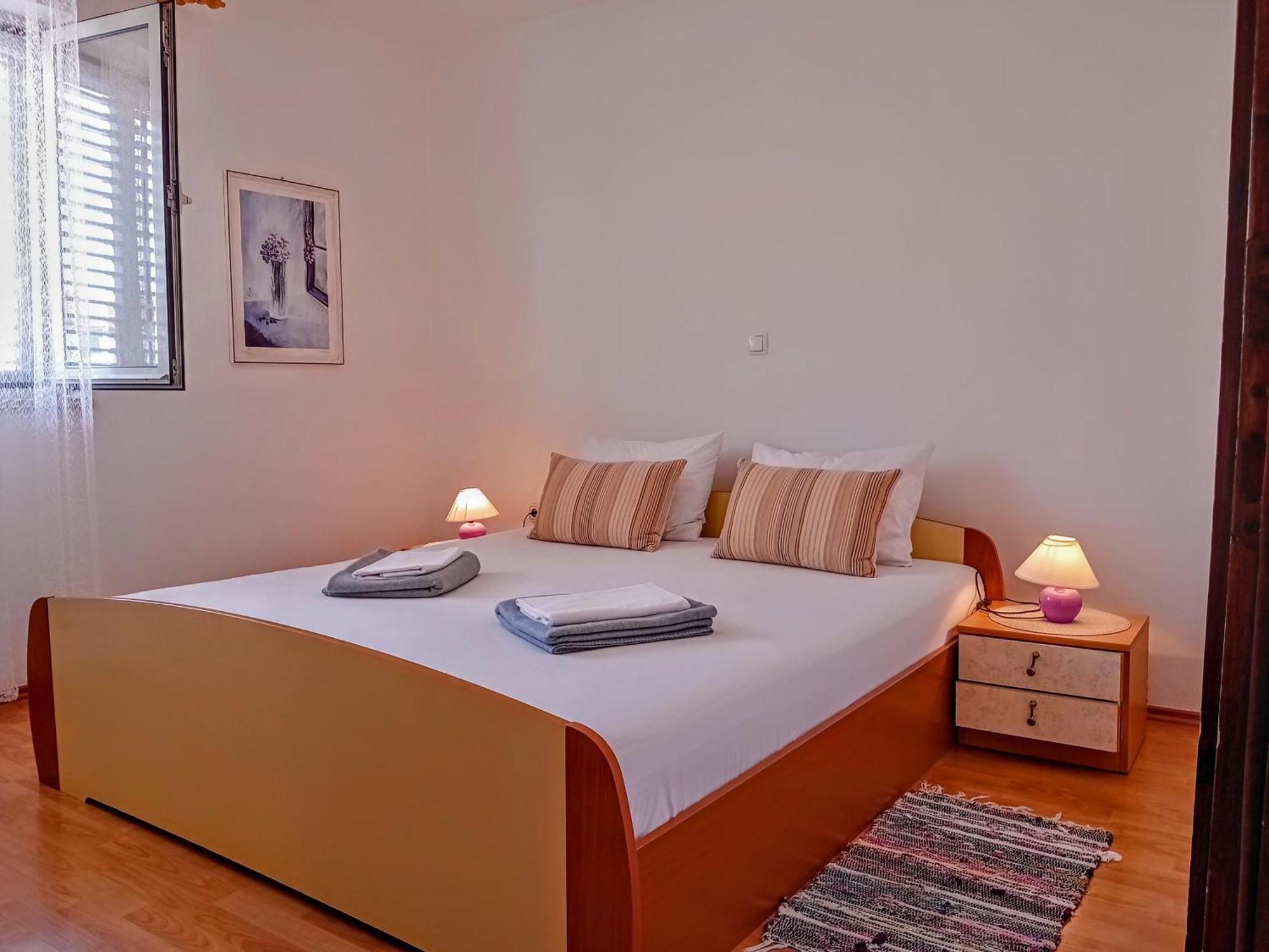 Apartments And Room Markovic ロヴィンスコ・セロ 部屋 写真
